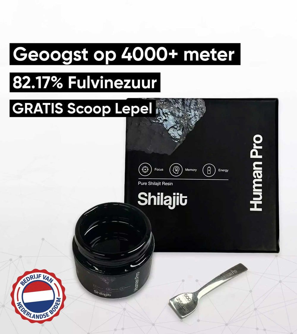Human Pro Shilajit pot met lepel op een donkere achtergrond